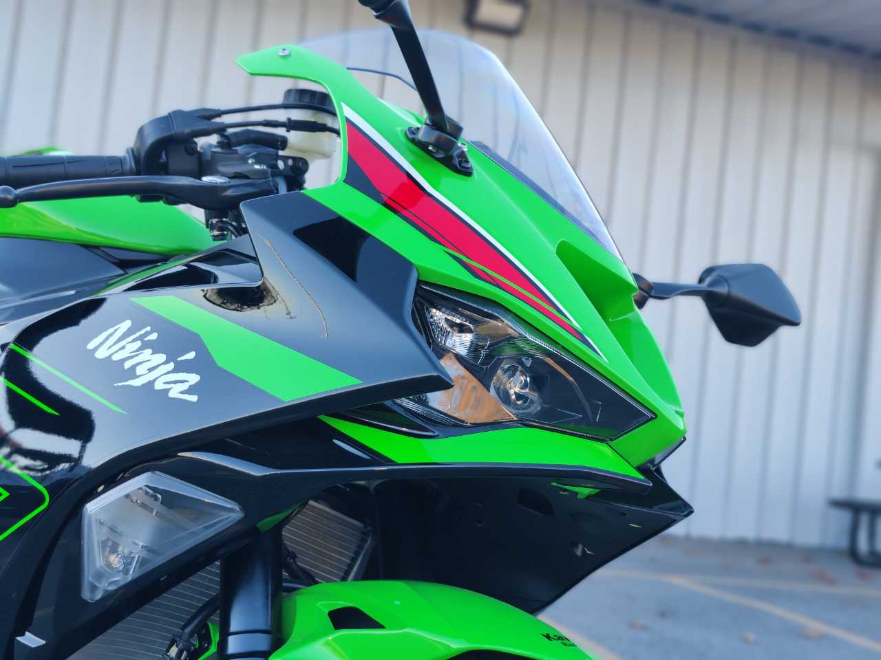 2025 KAWASAKI NINJA ZX 6R KRT EDITION NON-ABS LIME GREEN / EBONY